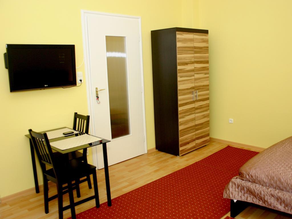 Arriva Balcony Studio Budapest Esterno foto